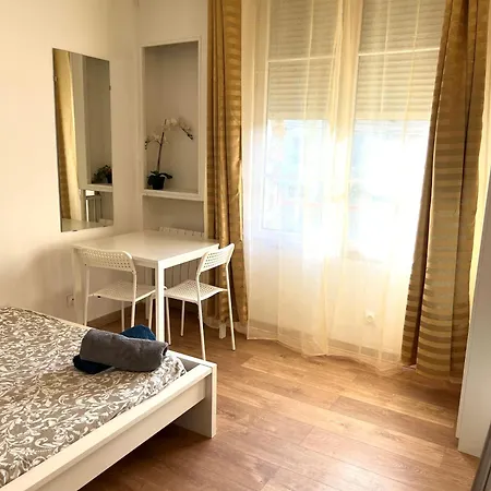 Situe En Plein Verdure Et Au Centre De Sous Bois Appartement Rosny-sous-Bois