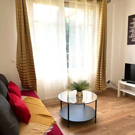 Situe En Plein Verdure Et Au Centre De Sous Bois Appartement *