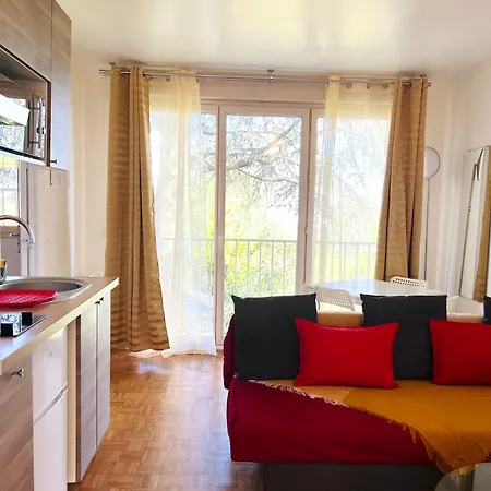 Situe En Plein Verdure Et Au Centre De Sous Bois Appartement Rosny-sous-Bois