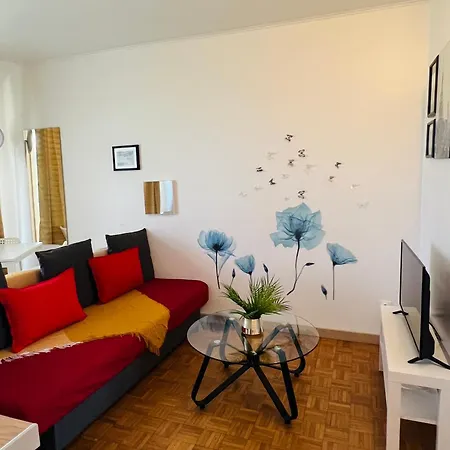 Situe En Plein Verdure Et Au Centre De Sous Bois Apartment Rosny-sous-Bois